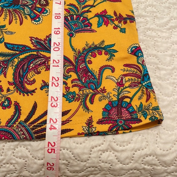 Pioneer Woman NEW 3/4 Sleeve Size Medium Top - Picture 6 of 11